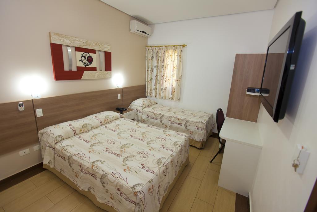 Hotel Oly Plaza Piracicaba Værelse billede